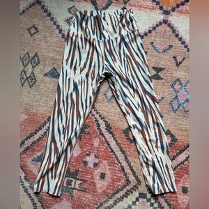 Carbon38 High Rise Capri Legging